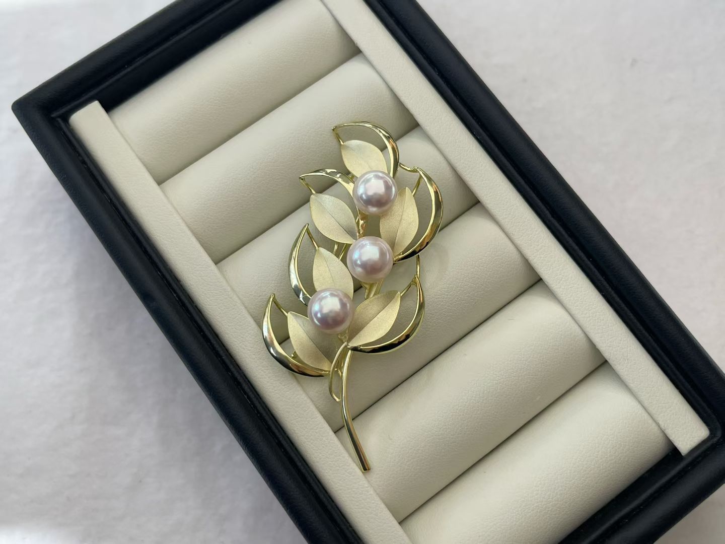 Japanese Akoya Pearl Matte Gold-Plated Brooch