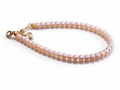 Premium Japanese Akoya Pearl Bracelet in 18K gold.