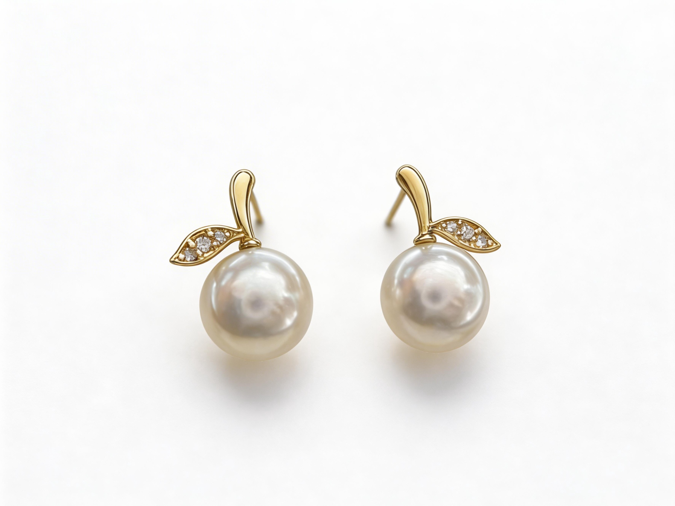 Apple-Shaped Seawater Pearl Earrings