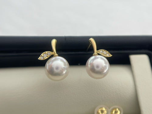 Apple-Shaped Seawater Pearl Earrings