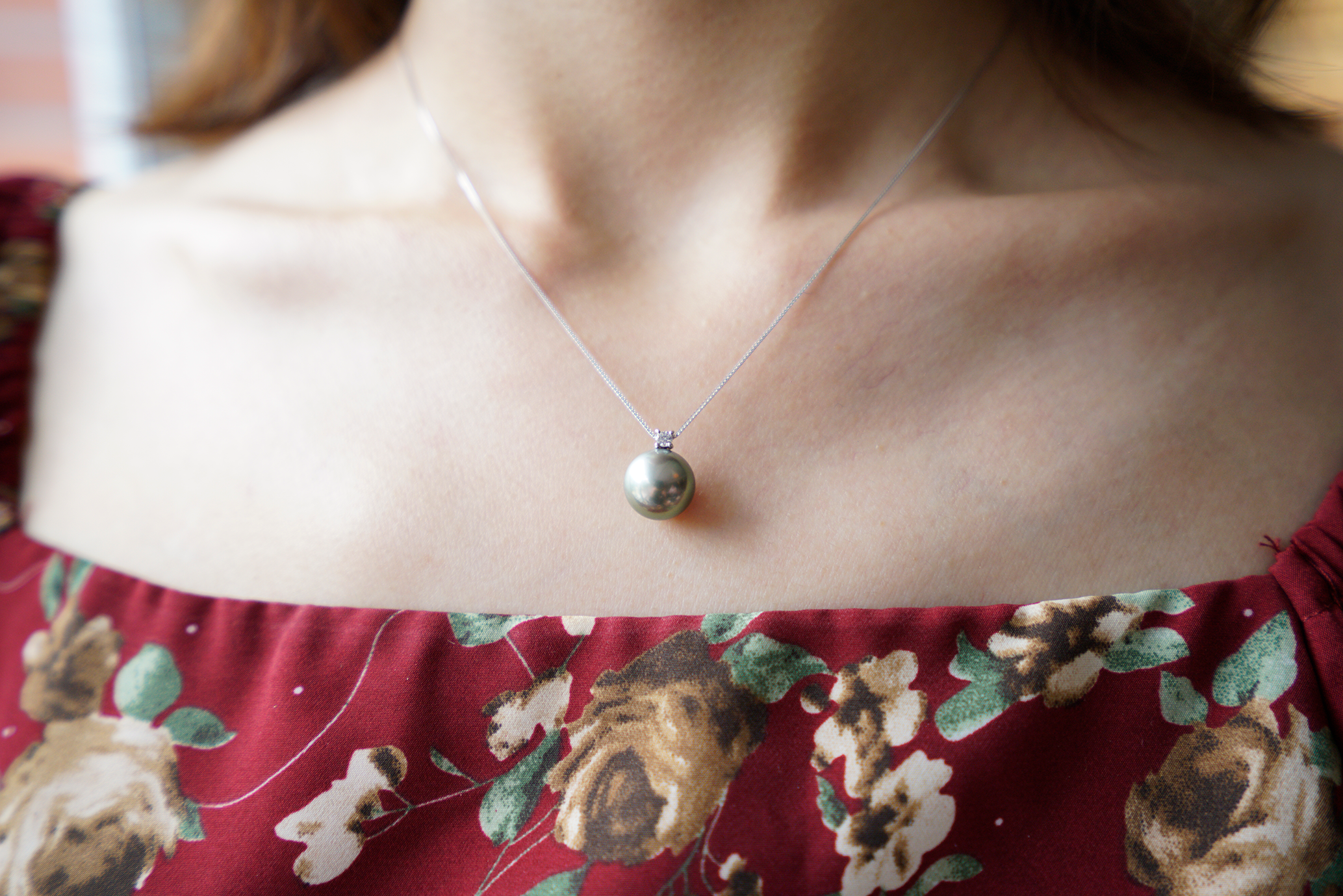 Diana-style Tahitian pearl pendant