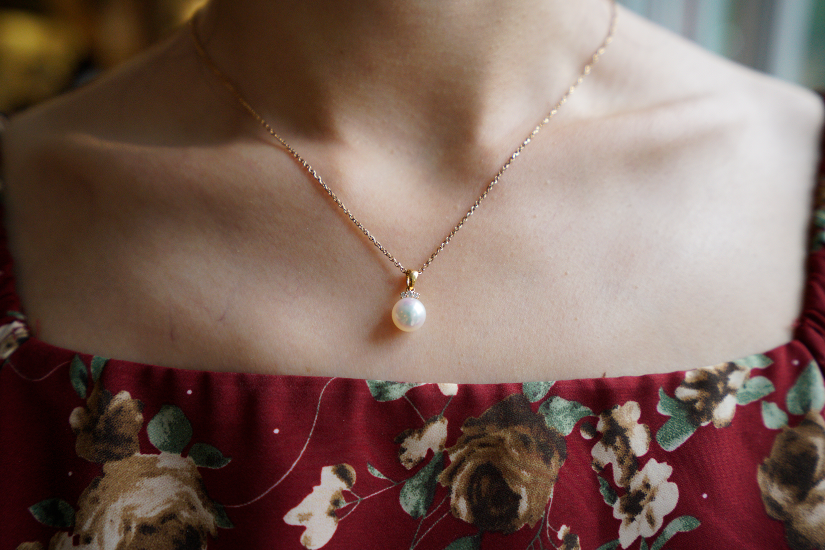 Akoya pearl pendant